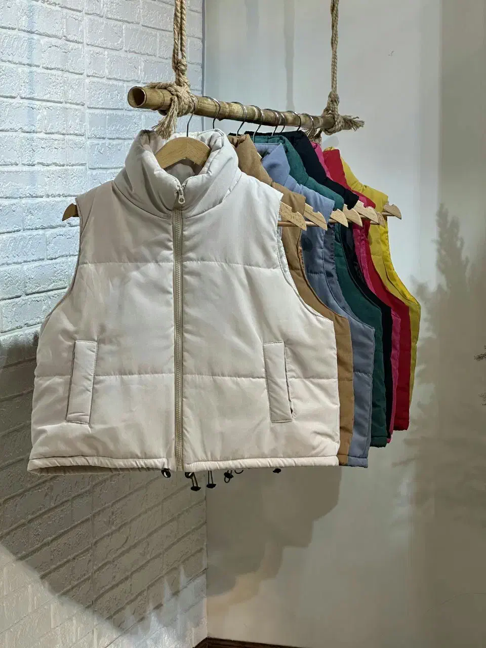 پافر کوتاه|لباس|تهران, دکتر هوشیار|دیوار