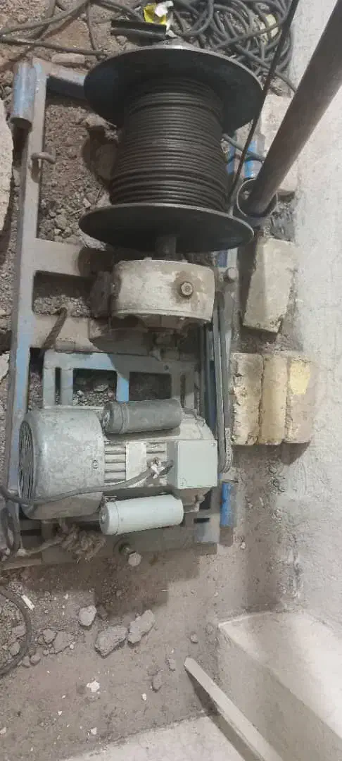 جرثقیل سقفی سه پایه و بالابر چاهی|ماشینآلات صنعتی|قزوین, |دیوار