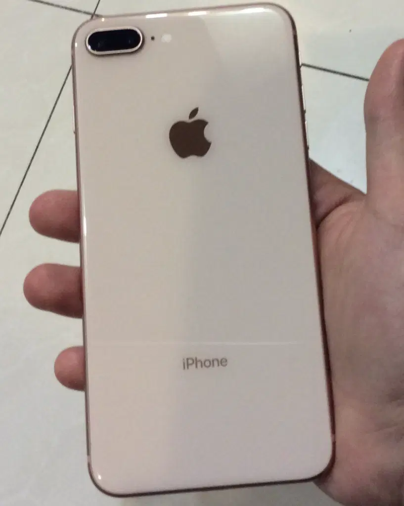 ایفون iPhone 8 plus 128 lla|موبایل|کاشان, باغ ماجد|دیوار