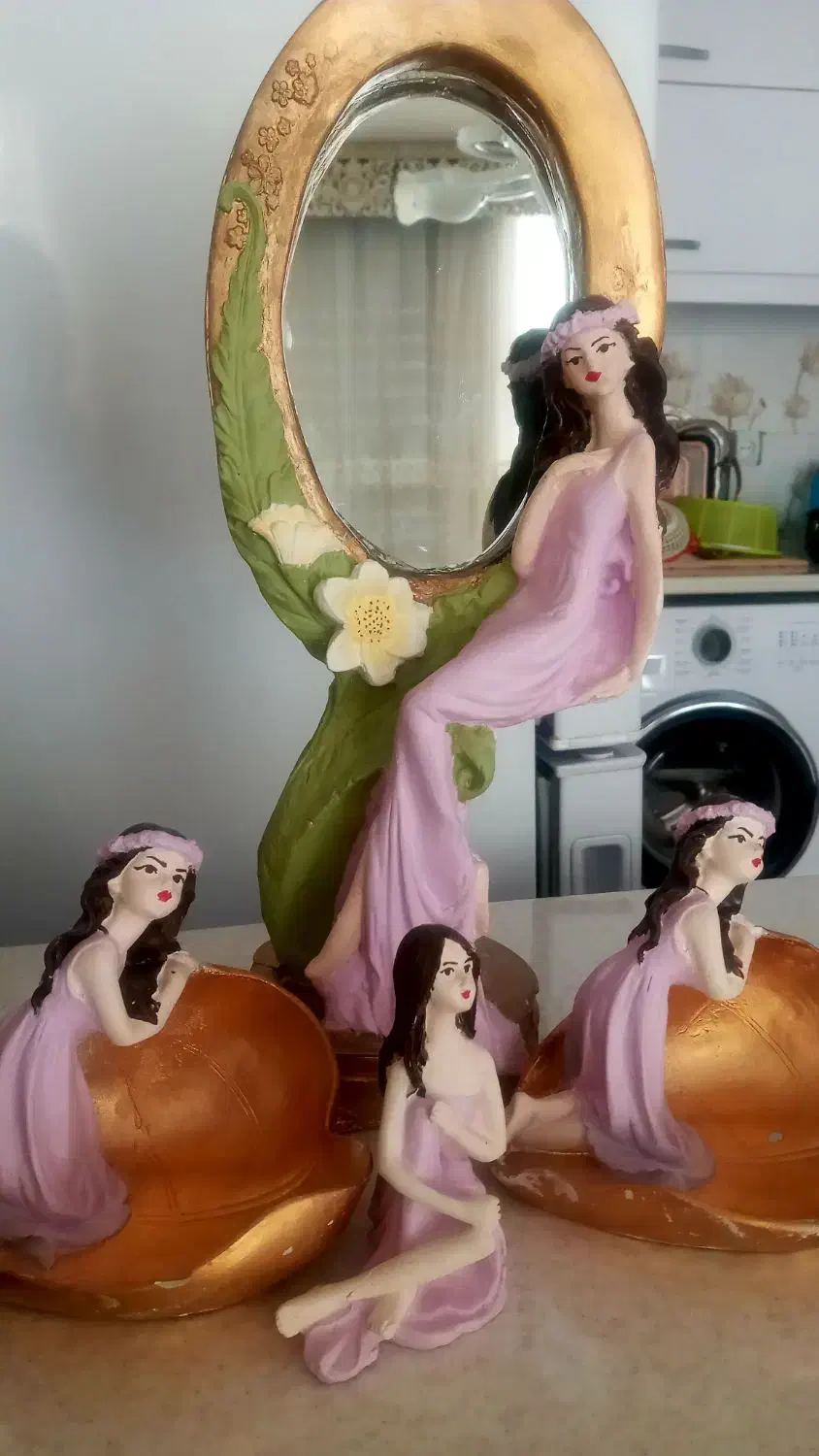 هفت سین فرشته|مجسمه، تندیس، ماکت|مراغه, |دیوار