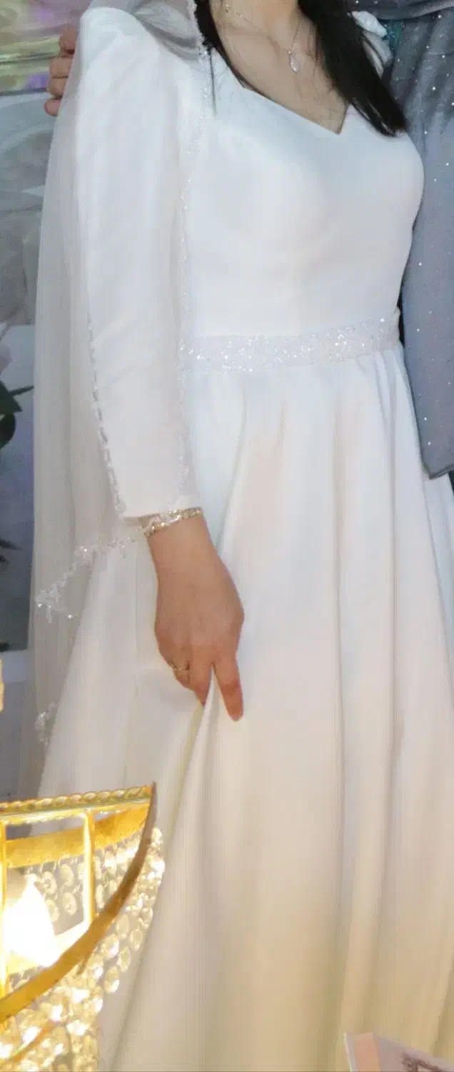 لباس عقد|لباس|پره‌سر, |دیوار