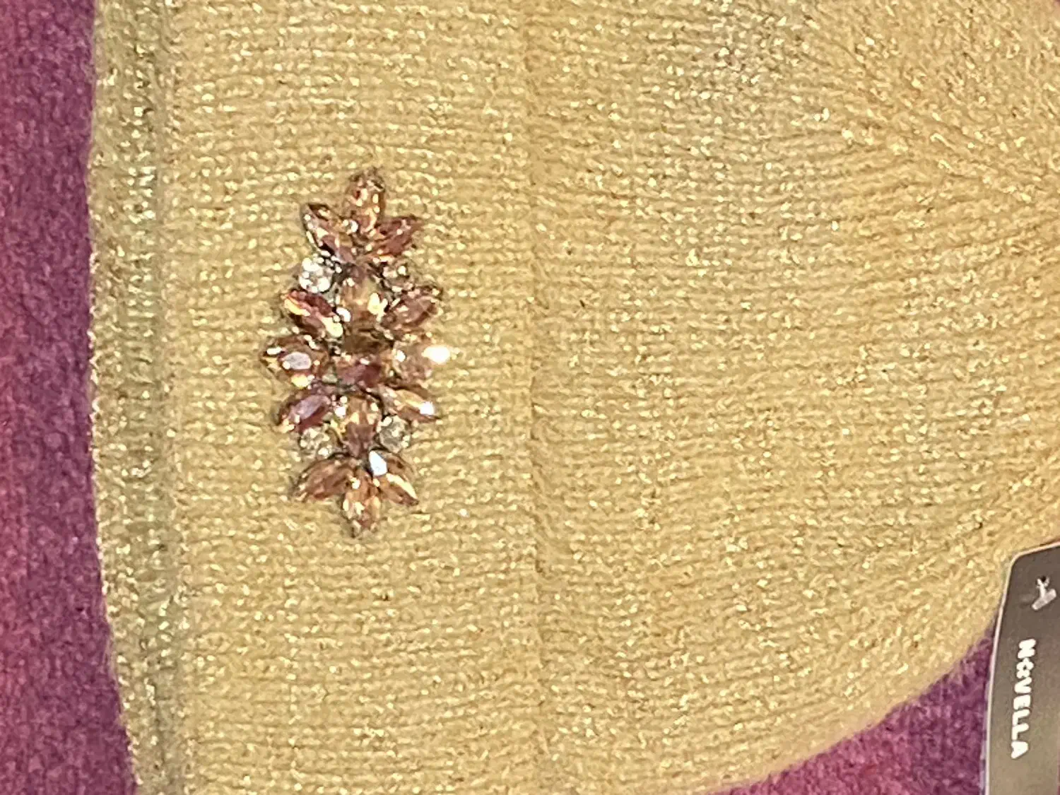 کلاه بافتنی نگین دار مارک نولا|لباس|تهران, میرداماد|دیوار