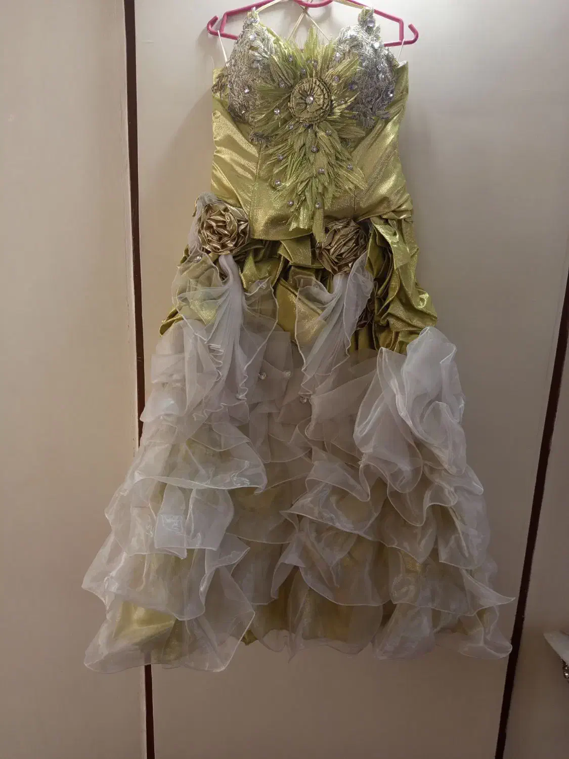 تاب دامن|لباس|تبریز, |دیوار