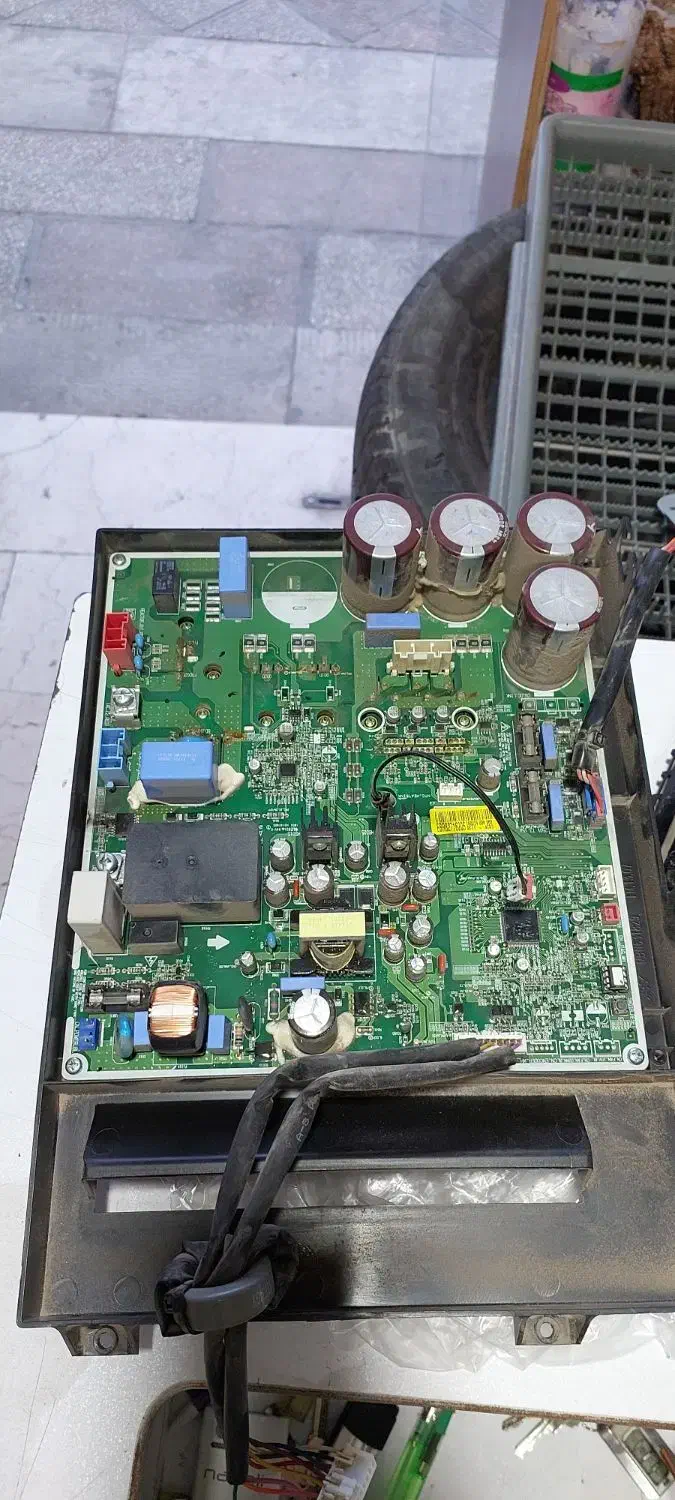 تعمییرات برد های الکترونیکی ازهم اینورتر و معمولی|خدمات پیشه و مهارت|اندیشه, شهرک المهدی|دیوار