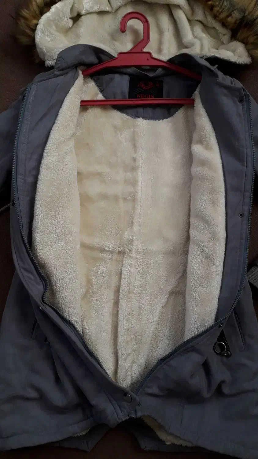 پالتو و مانتو|لباس|اشتهارد, |دیوار