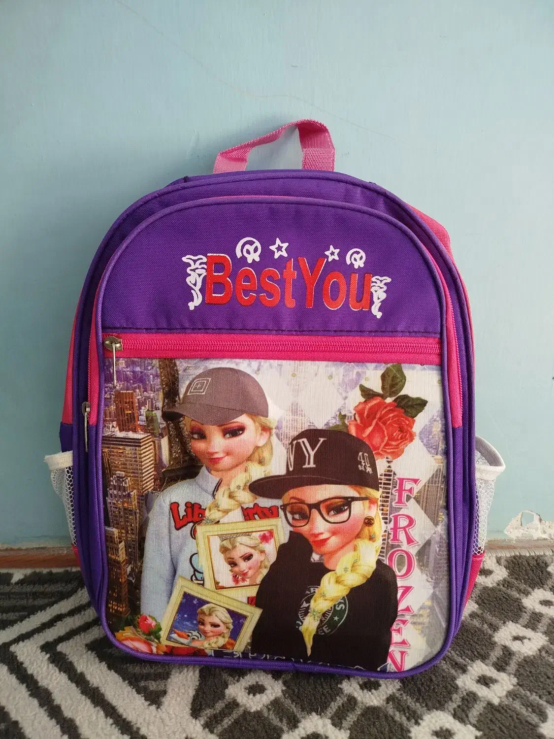 کیف مدرسه|کیف، کفش، کمربند|پرند, فاز ۵|دیوار