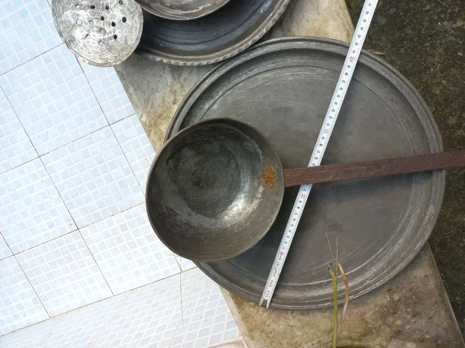 ظروف مسی قدیمی|کلکسیون اشیاء عتیقه|لاهیجان, شهرک سلمان فارسی|دیوار