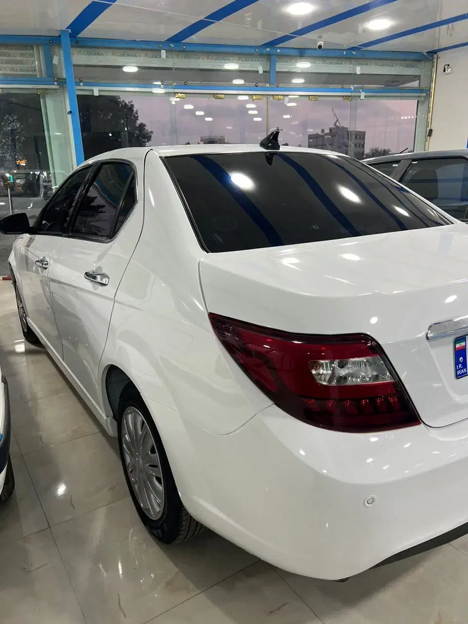 دنا پلاس ۵ دنده|خودرو سواری و وانت|زاهدان, |دیوار