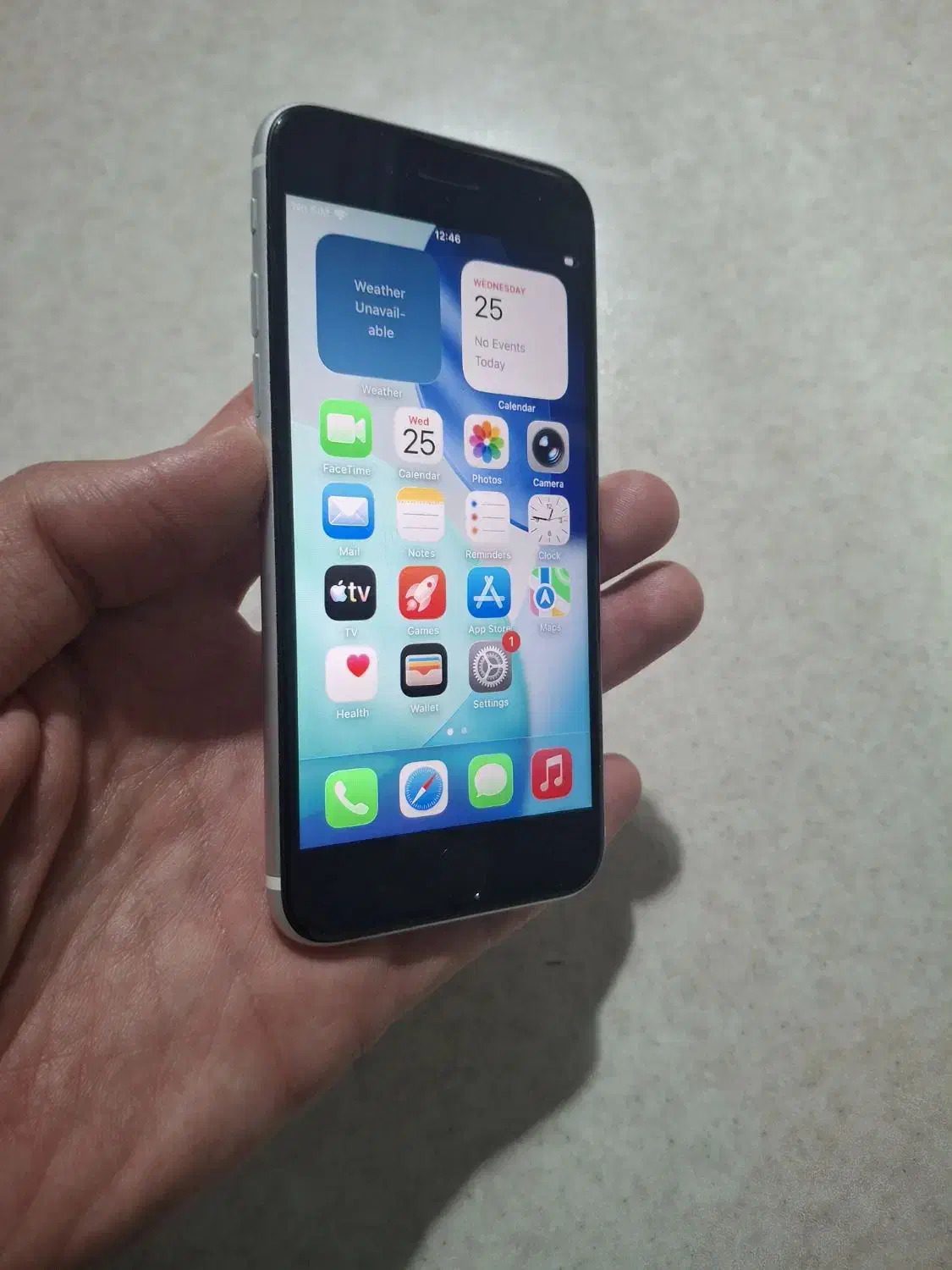 iphone se 2020|موبایل|اصفهان, قائمیه|دیوار