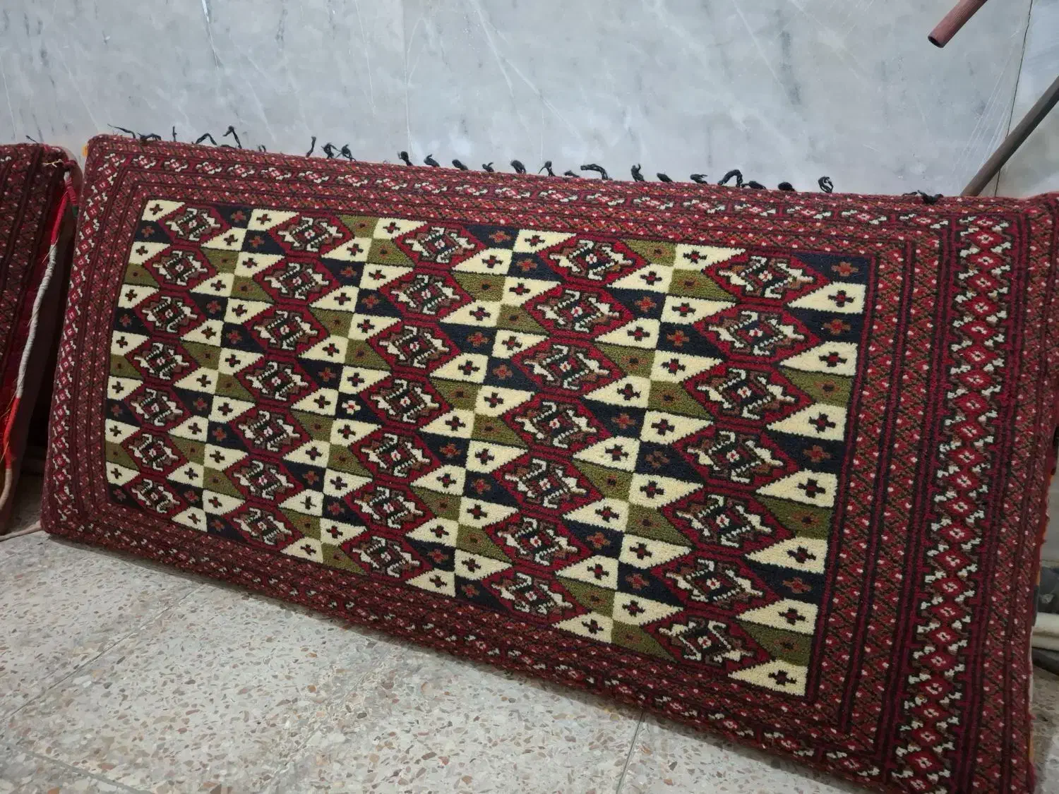 متکا مخطع پشتی دستباف|پشتی|شاهین‌شهر, فردوسی|دیوار