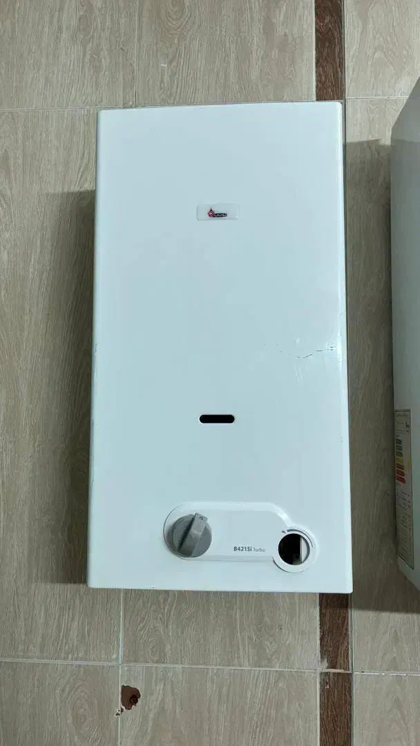 آبگرم کن|آبگرمکن، پکیج، شوفاژ|برخوار, |دیوار