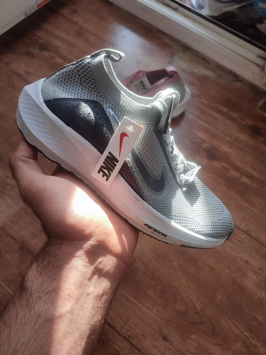 کفش جورابی|کیف، کفش، کمربند|دورود, |دیوار