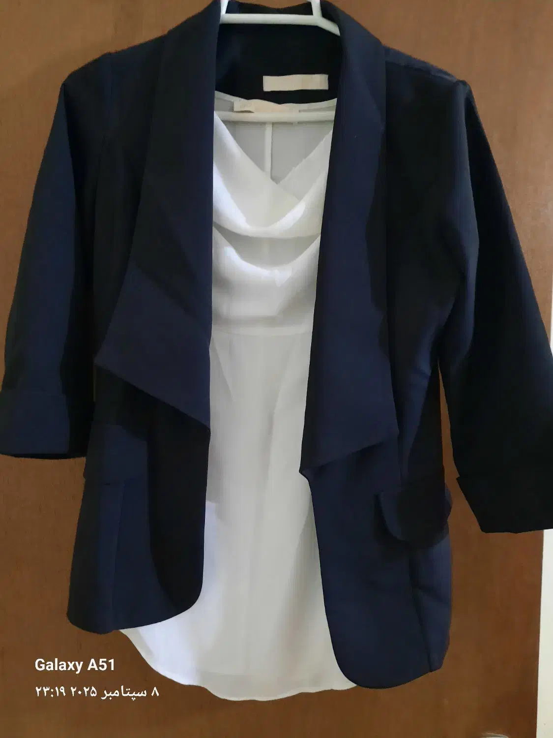 کت و تاپ|لباس|سنقر, |دیوار