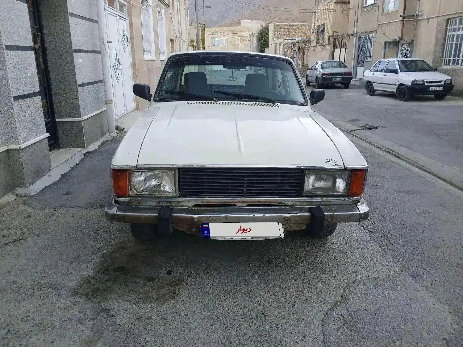 پیکان ۸۲ سفید|خودرو سواری و وانت|اراک, |دیوار