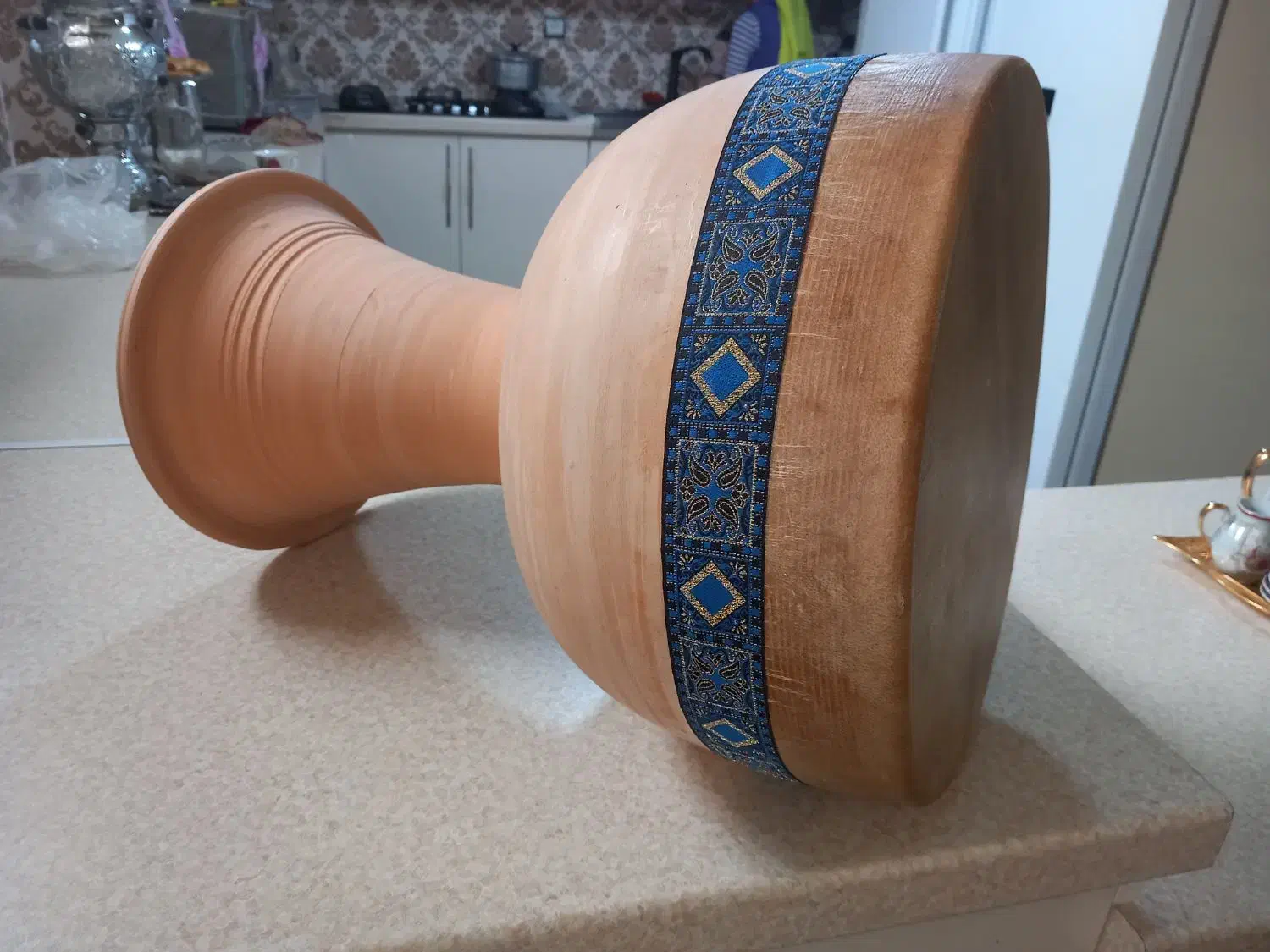 تنبک|سازهای سنتی|کرج, مهرویلا شمالی|دیوار