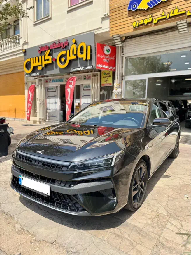 کی ام سی(kmc) j7 مدل ۱۴۰4(نقد و اقساط)|خودرو سواری و وانت|یزد, |دیوار