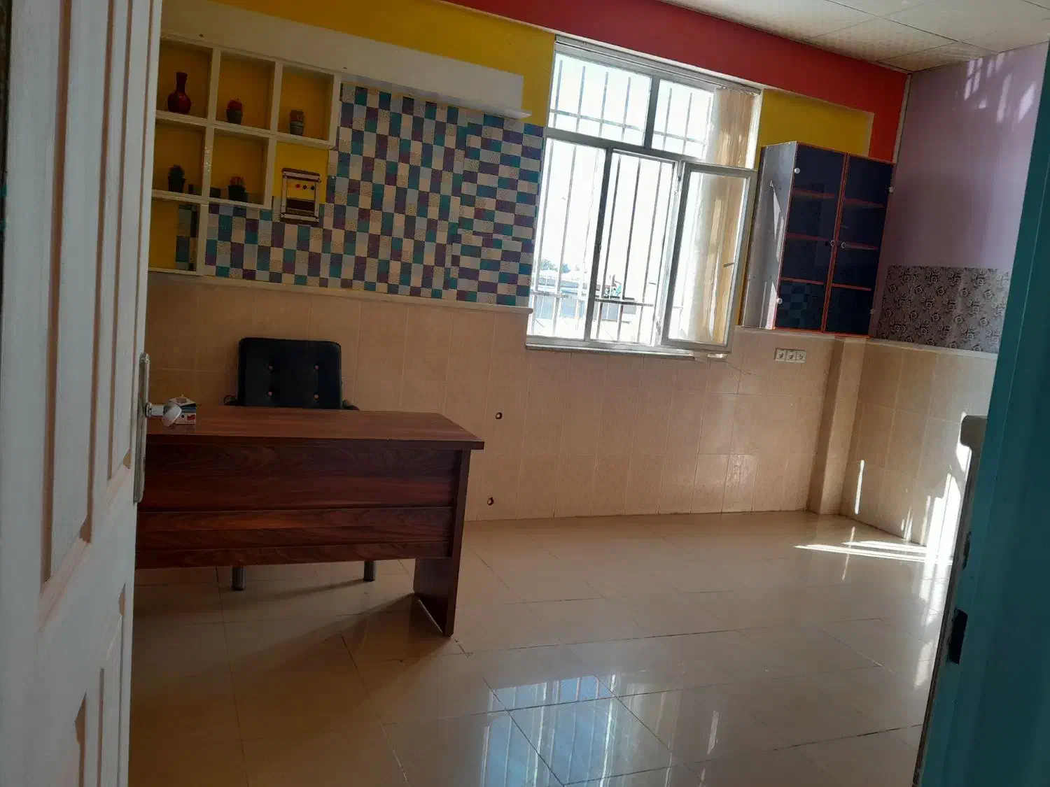 واحد خدماتی مطب پزشکی،دفتر وکلا،دفتر مهندسی،اموزشی|فروش دفتر کار، اتاق اداری، مطب|سراب, |دیوار