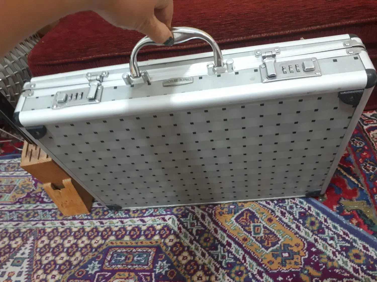 چمدان قاشق چنگال مدل ابرویی درحدنو|ظروف سرو و پذیرایی|پرند, فاز ۲|دیوار