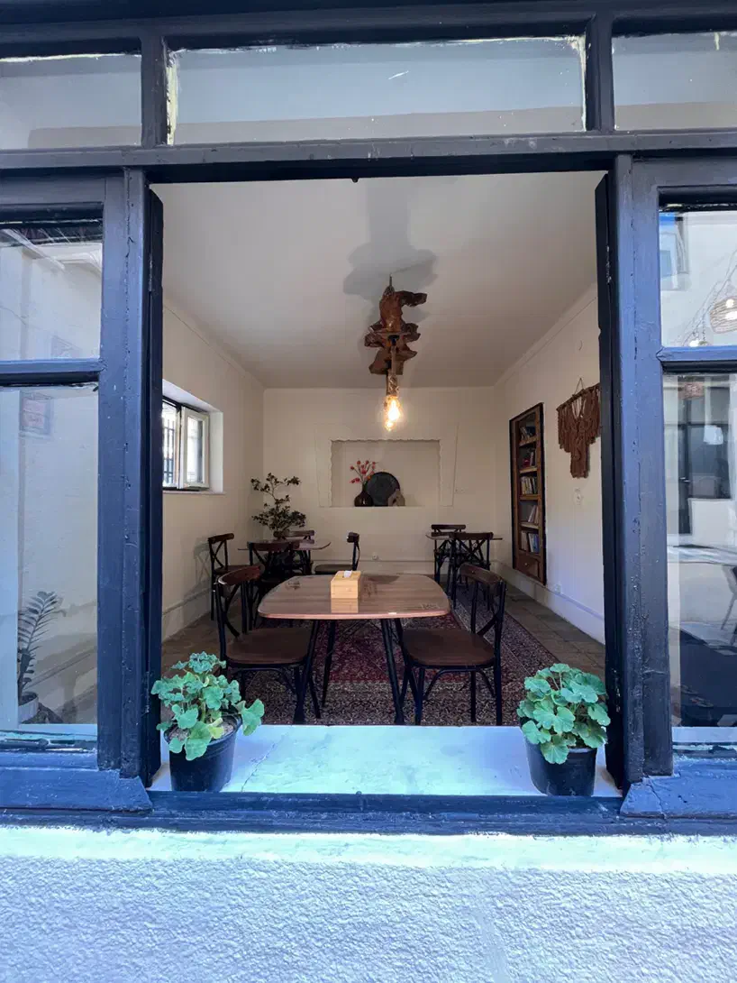 اجاره ساعتی|اجارهٔ کوتاه‌مدت دفتر کار و فضای آموزشی|ساری, |دیوار