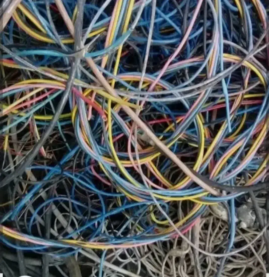 خرید فروش سیم کابل افشان وغیره در سراسر شهر|عمده‌فروشی|مشهد, نوید|دیوار