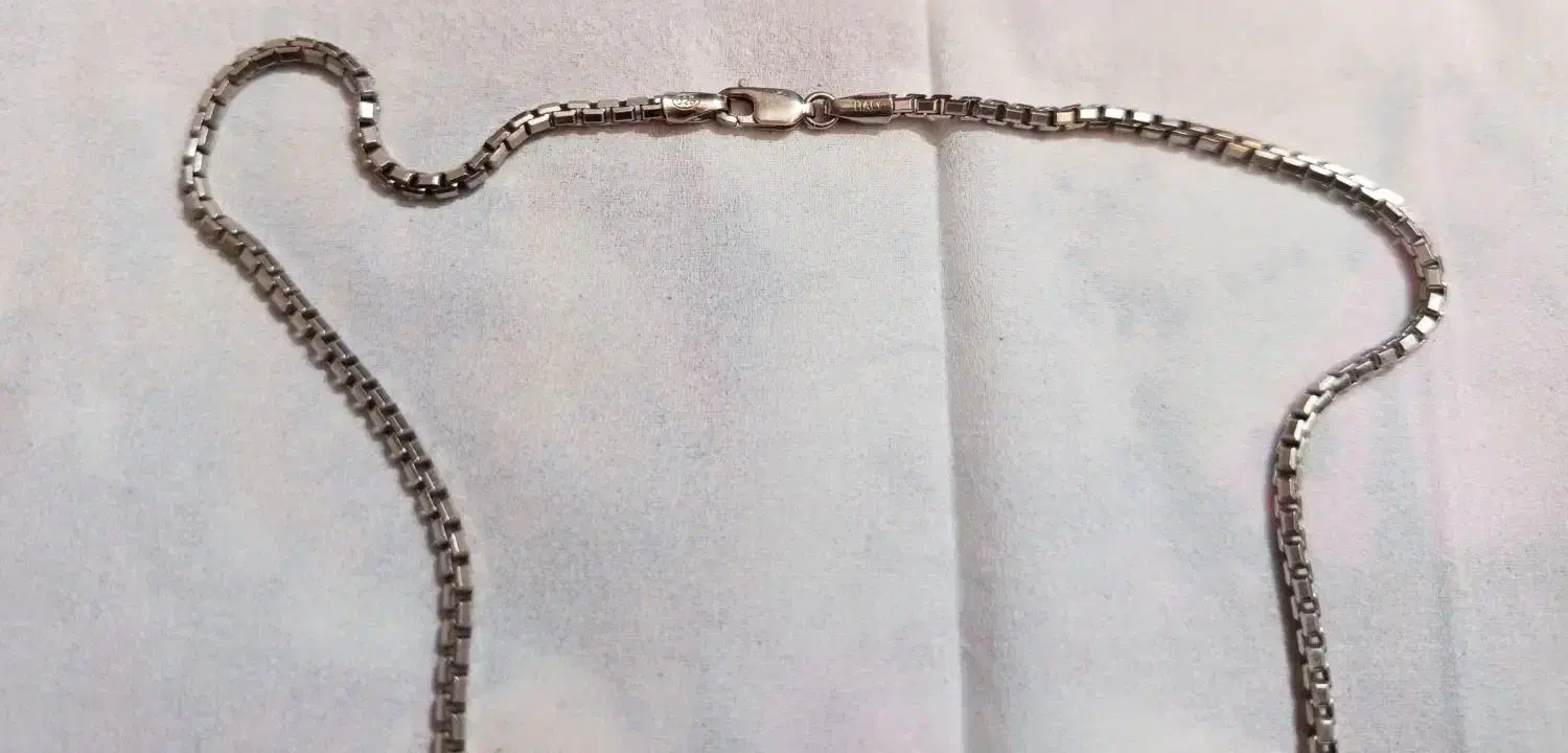 فروش زنجیر نقره ایتالیایی ۹۲۵ در حد نو|جواهرات|شاهین‌شهر, شهرک میلاد|دیوار