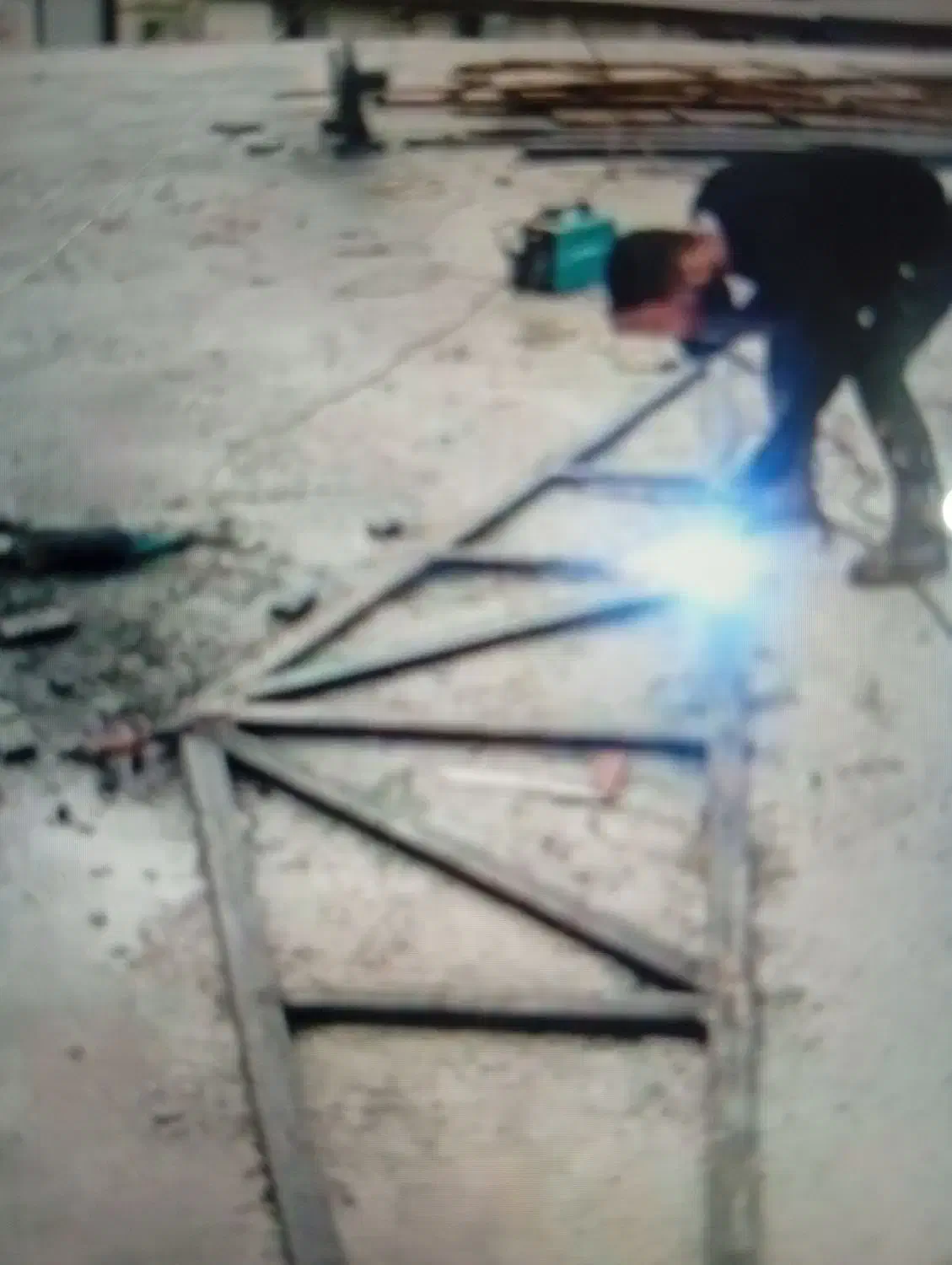 جوشکاری سیار|خدمات پیشه و مهارت|اشتهارد, |دیوار