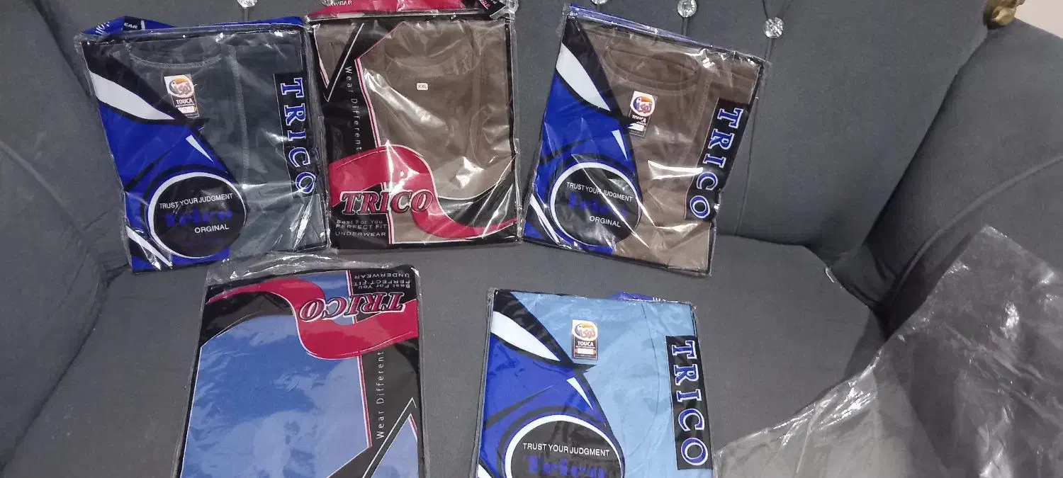 لباس زیر مردانه|لباس|رشت, توشیبا|دیوار