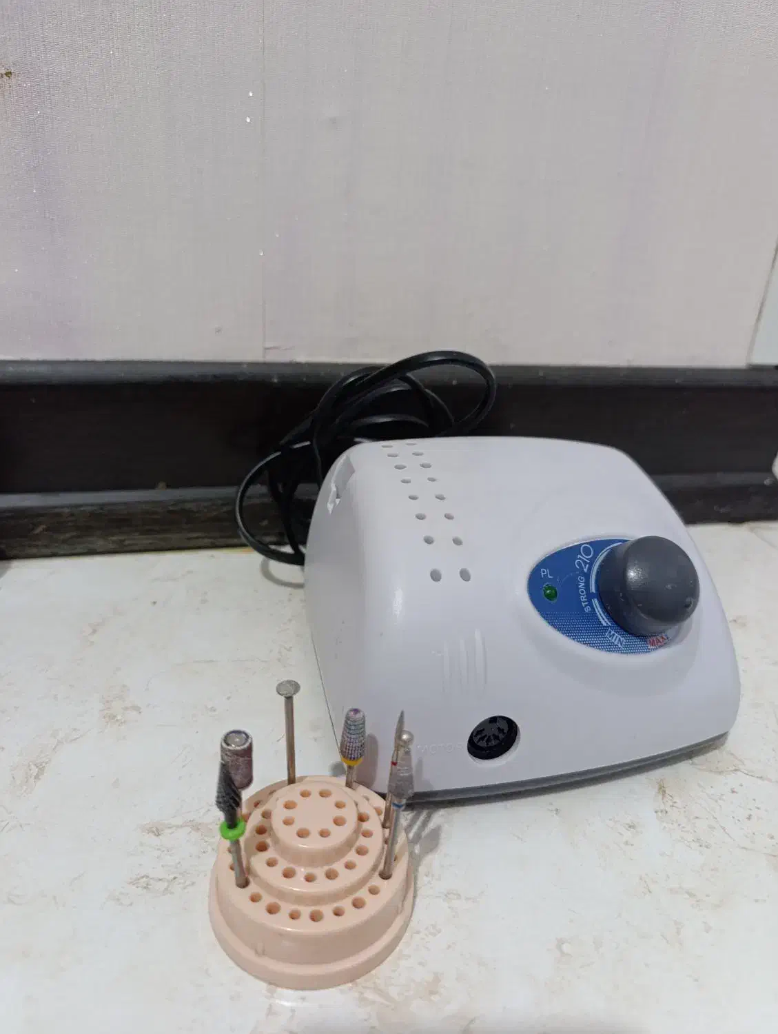 سوهان برقی ناخن حرفه‌ای برند Strong|آرایشی، بهداشتی، درمانی|فولادشهر, C8|دیوار