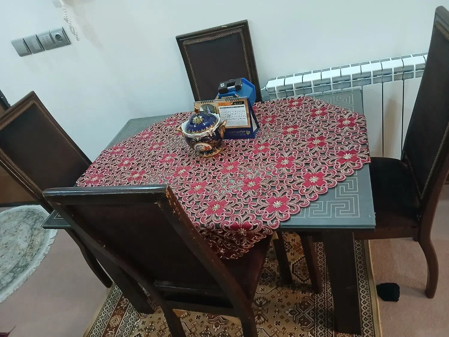 میز و صندلی ناهار خوری 4 نفره|میز و صندلی غذاخوری|بابل, |دیوار