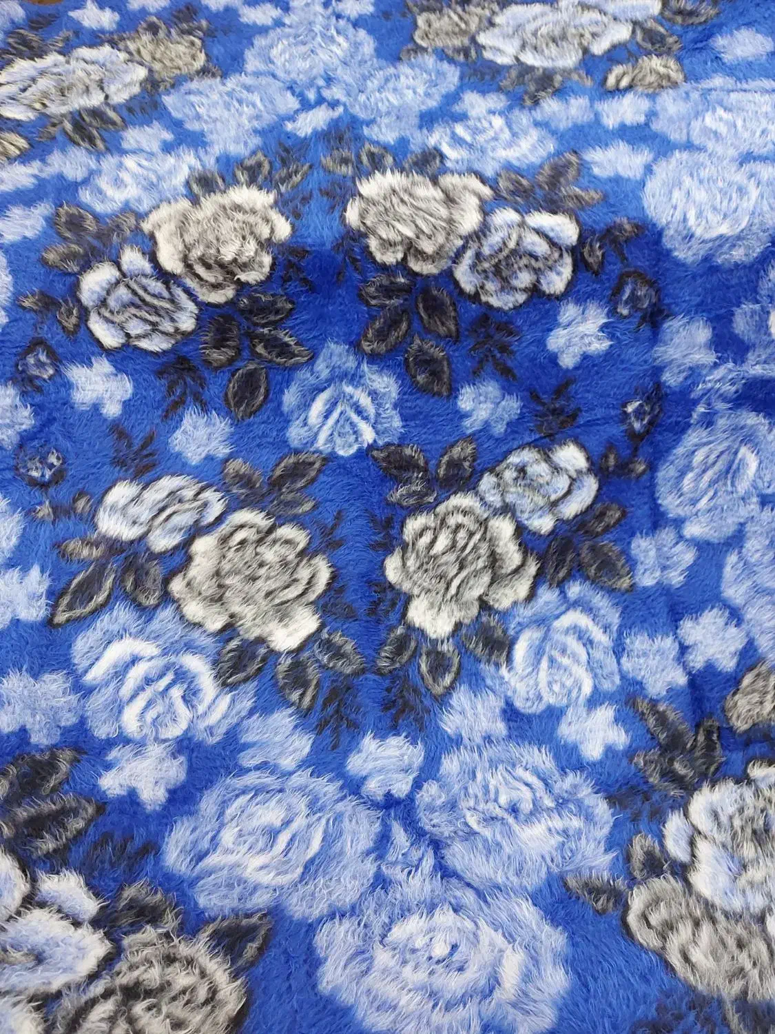 پتو پشمی درخشان ثنا عمده وخرده|رختخواب، بالش، پتو|تبریز, |دیوار