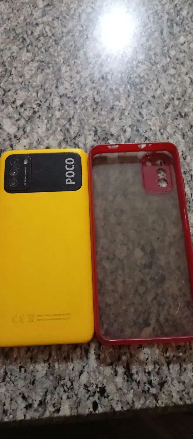 گوشی پوکو ام 3 صفحه شکسته ولی کار میکنه|موبایل|سیرجان, |دیوار