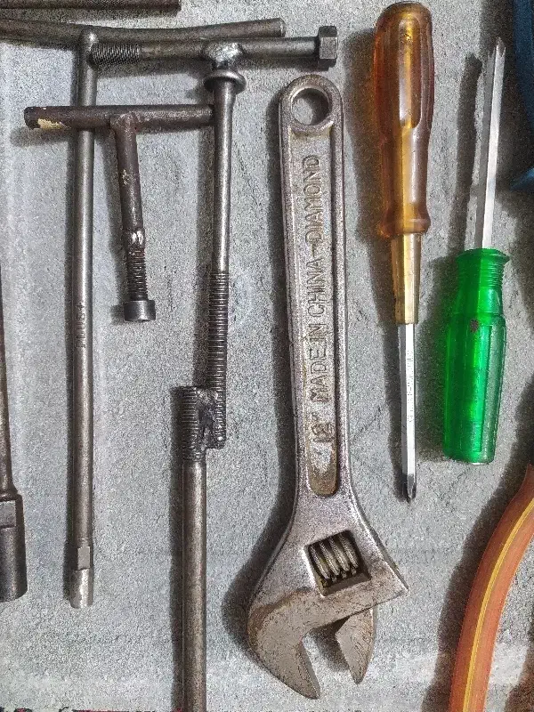 ابزار|کلکسیون اشیاء عتیقه|قم, زند آباد|دیوار