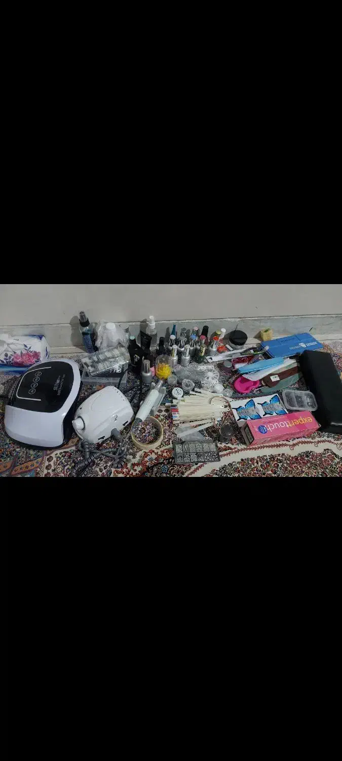 فروش لوازم کاشت ناخن|آرایشگاه و سالنهای زیبایی|کرمان, |دیوار