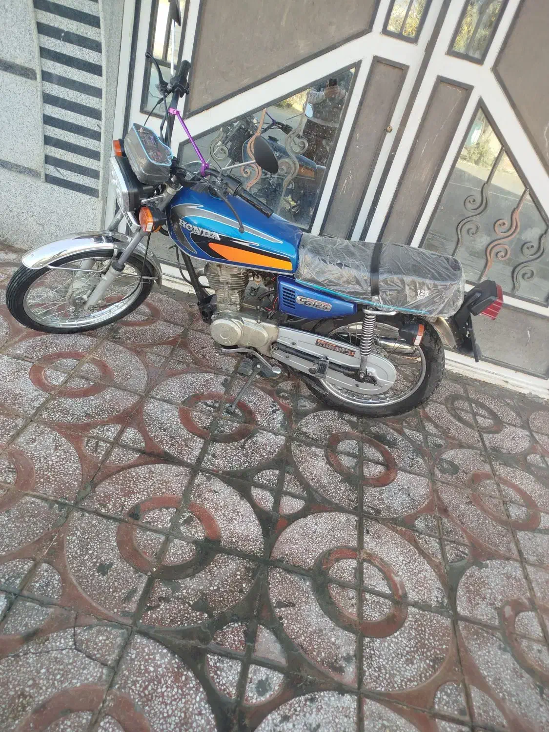 موتورعروسک|موتورسیکلت|الیگودرز, |دیوار