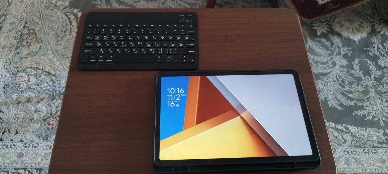 تبلت پوکو پد به همراه کیبود بلوتوثی|تبلت|کرمان, |دیوار