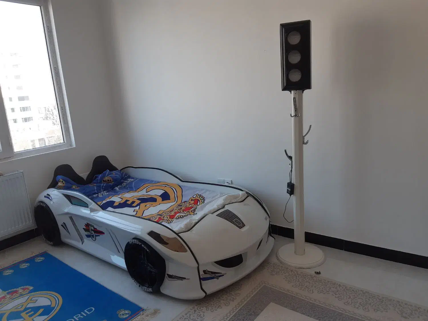 تخت ماشینی بوگاتی با چراغ خواب مدل چراغ راهنمایی|تخت و سرویس خواب|کرمانشاه, |دیوار