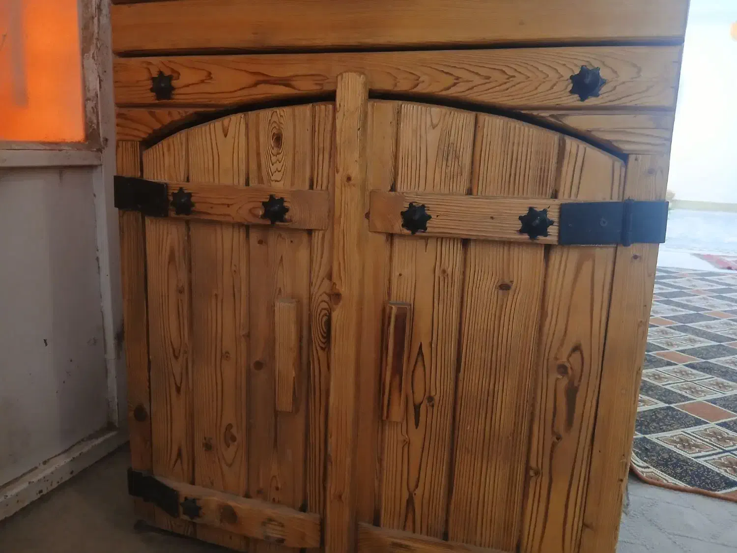 جاکفشی|جاکفشی، کمد، دراور|چناران, |دیوار