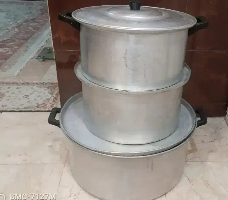 قابلمه روحی|ظروف پخت‌وپز|مینودشت, |دیوار