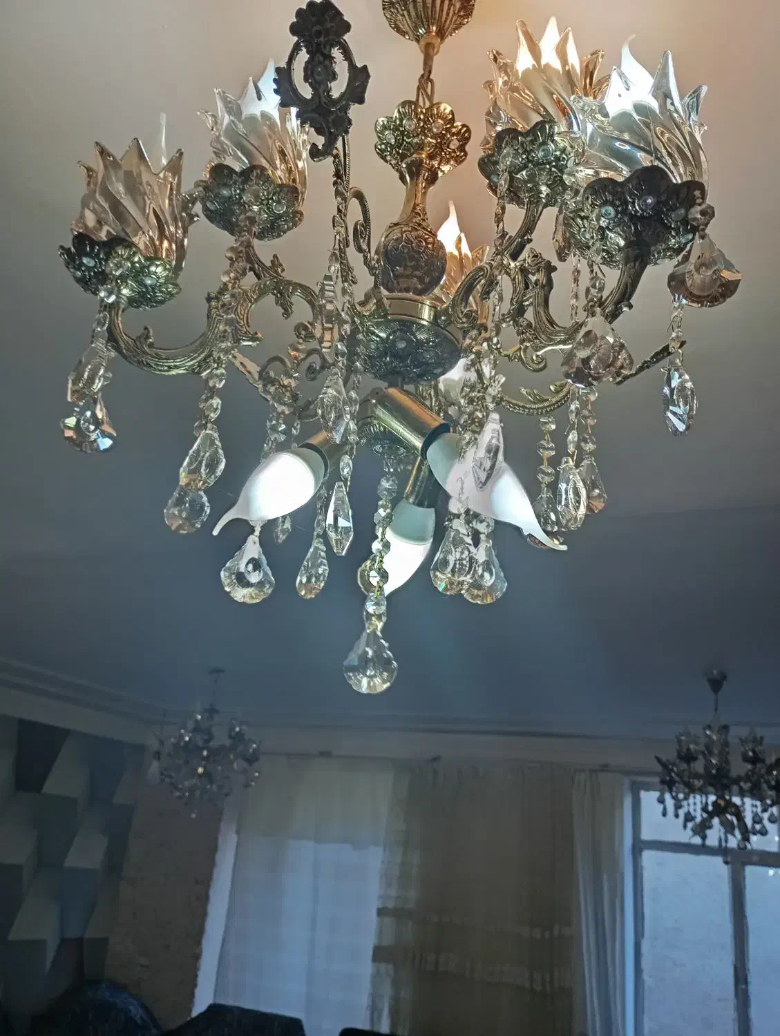 لوستر برنزی|لوستر و چراغ آویز|همدان, |دیوار