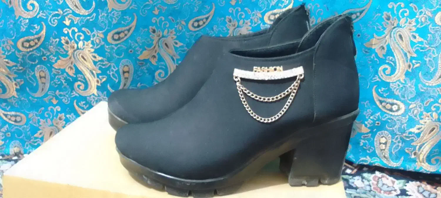 کفش|کیف، کفش، کمربند|قوچان, |دیوار