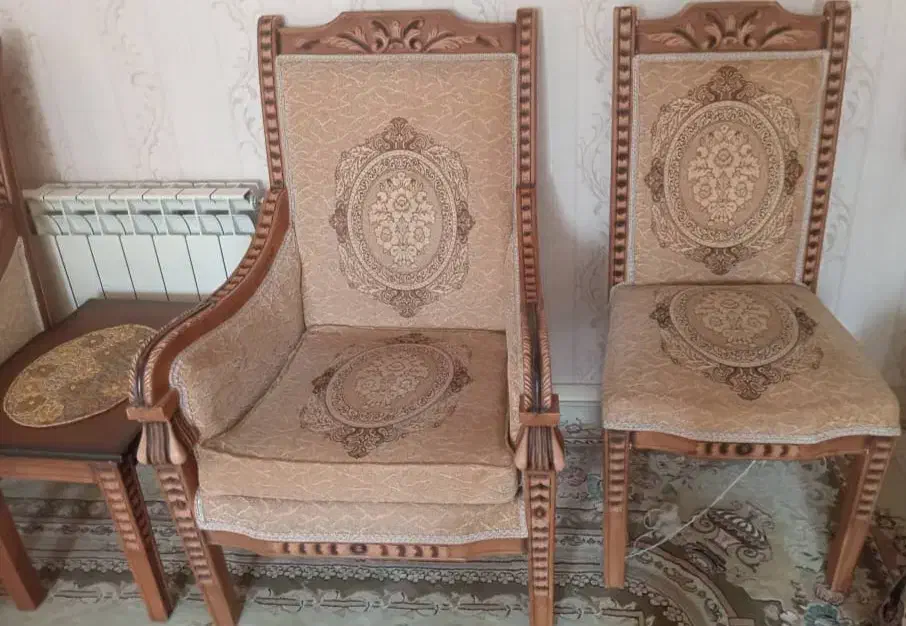 مبل سلطنتی کتیبه ای سالم چوب محکم توافقی|مبلمان خانگی و میز عسلی|اراک, |دیوار