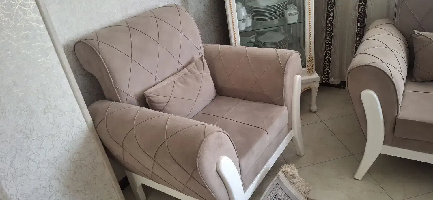 مبل|مبلمان خانگی و میز عسلی|فولادشهر, C5|دیوار