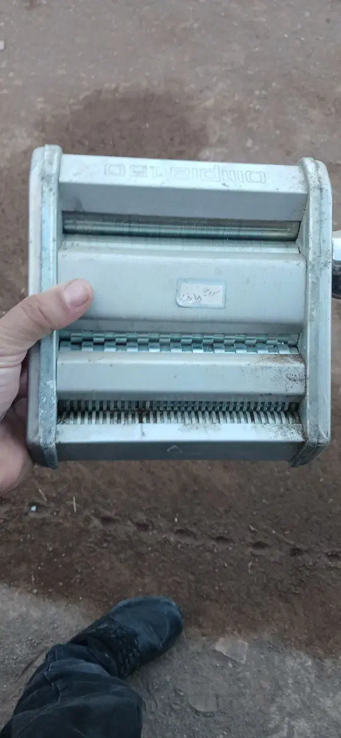 رشته بر|ظروف پخت‌وپز|رفسنجان, |دیوار