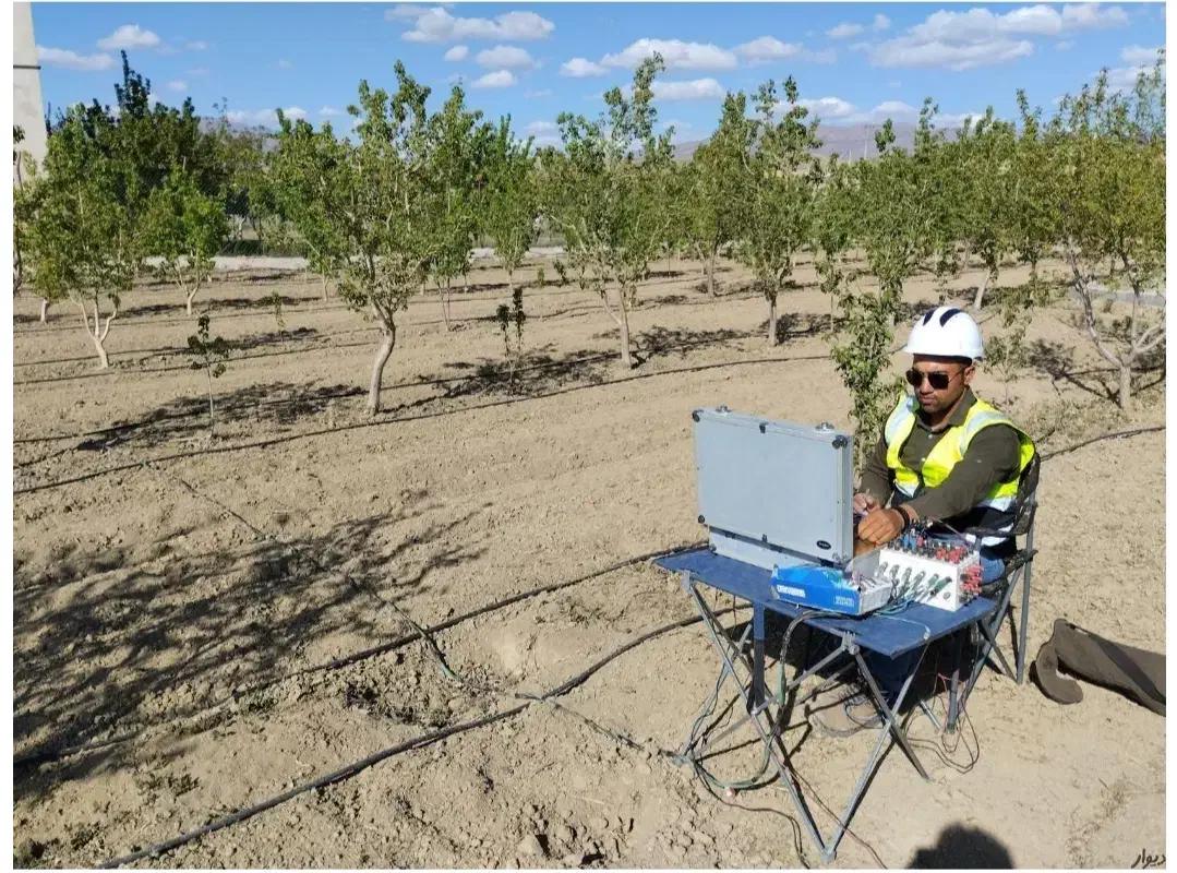 آب یابی با دستگاه ژئوفیزیک|خدمات پیشه و مهارت|تربتحیدریه, میدان مرکزی|دیوار