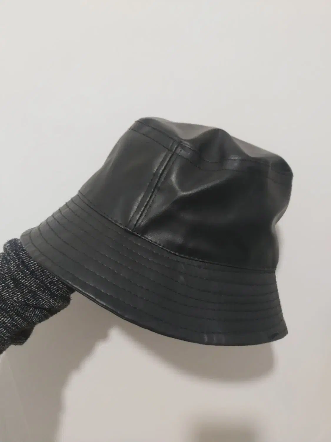 کلاه باکت چرم نو نو رنگ مشکی|لباس|کرج, باغستان|دیوار