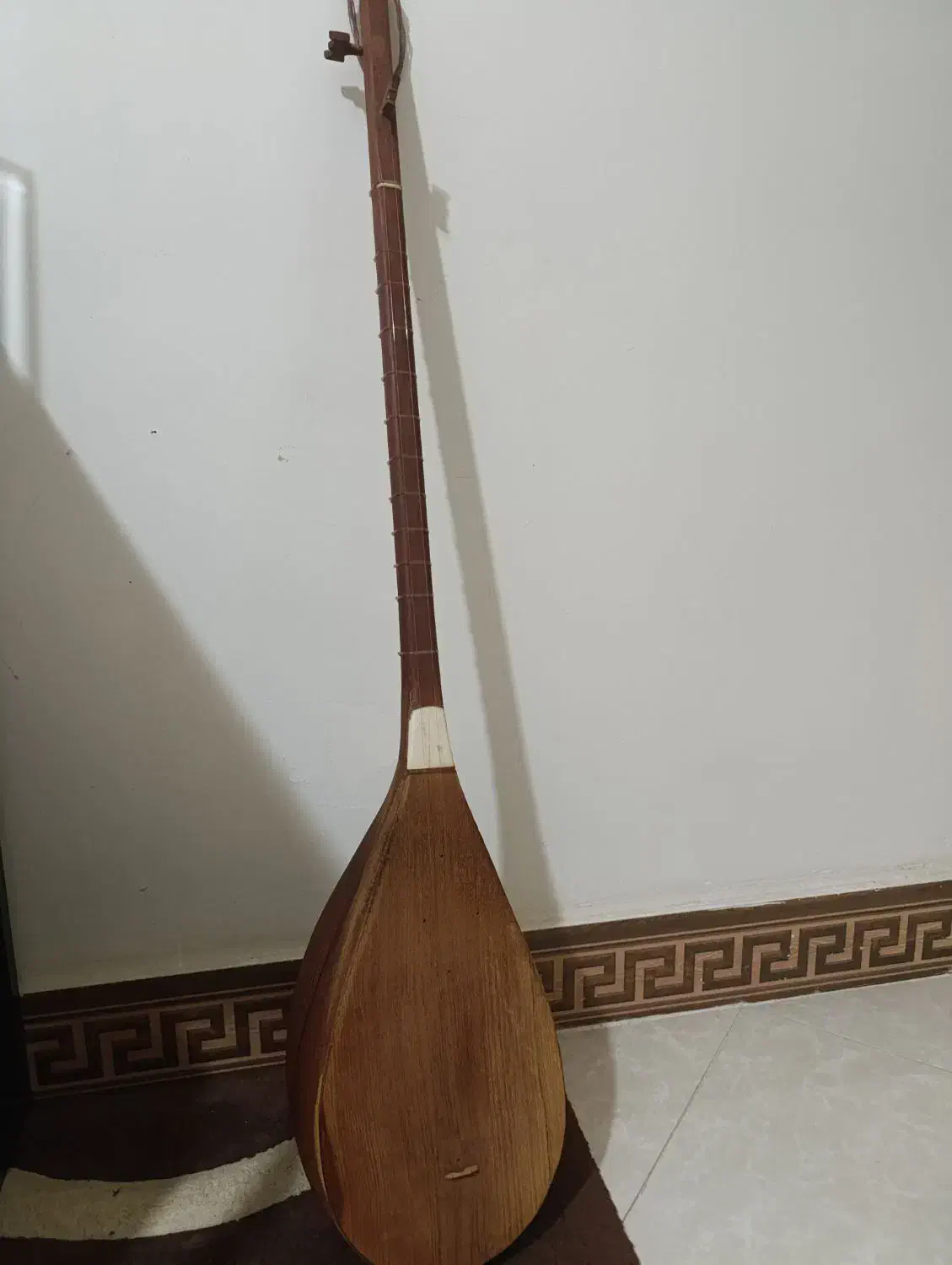 دوتار۱۱پرده|سازهای سنتی|قوچان, |دیوار