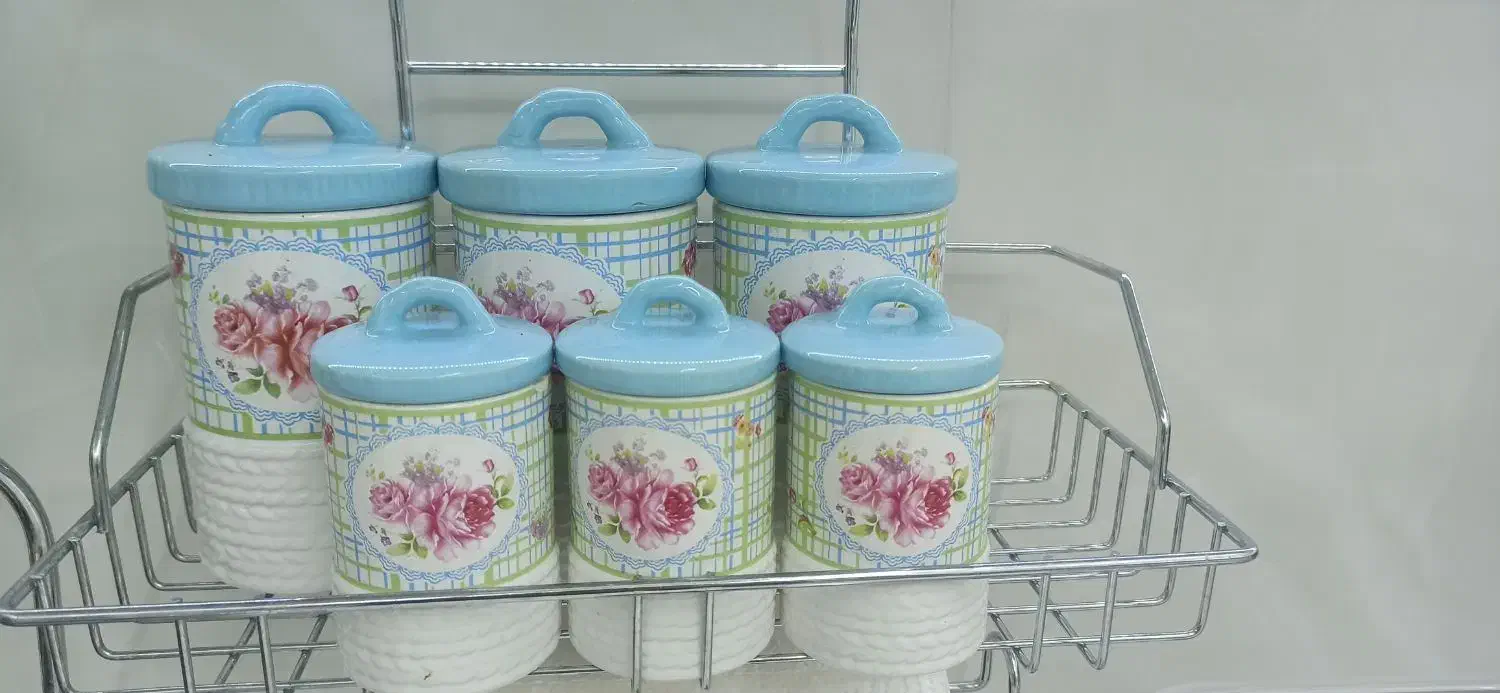 تعدادی ظرف|ظروف سرو و پذیرایی|شاهینشهر, نظامی|دیوار