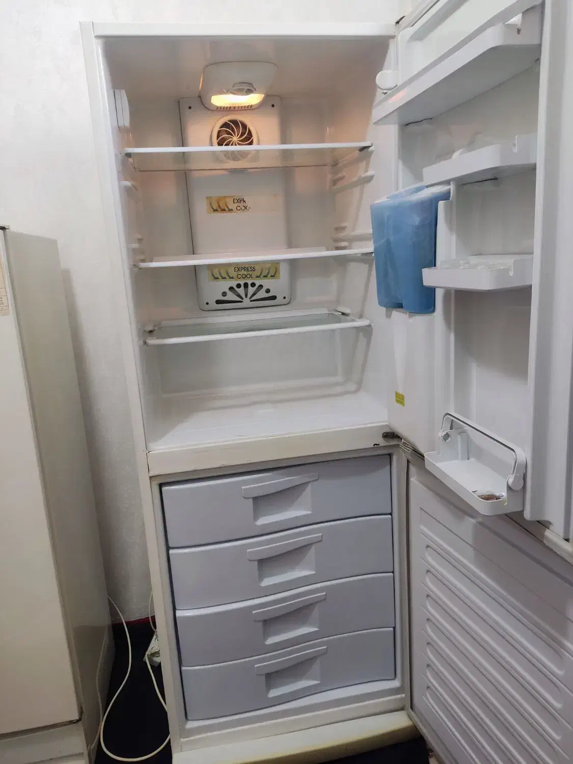 یخچال سونیا|یخچال و فریزر|میانه, |دیوار