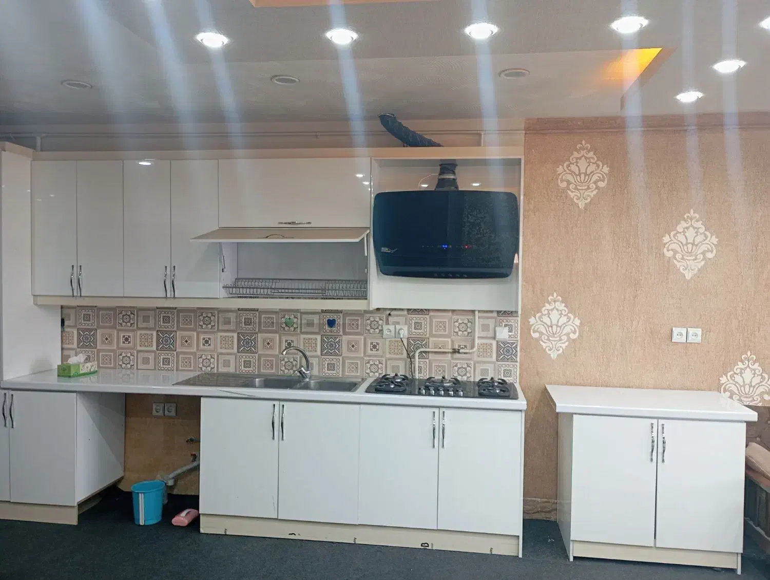 خونه مبله|اجارهٔ کوتاه‌مدت آپارتمان و سوئیت|سیرجان, |دیوار