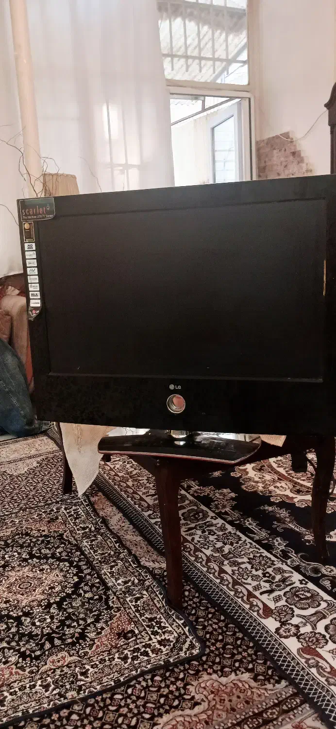 تلویزیون فوقالعاده تمیز ودر حد نو الجی،۳۲ اینج|تلویزیون و پروژکتور|چهاردانگه (تهران), |دیوار